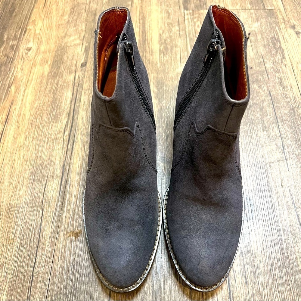 Lucky Brand Baley Suede Navy Blue Ankle Boot Chunky Heel Holiday Winter Cold 6 - Picture 4 of 9
